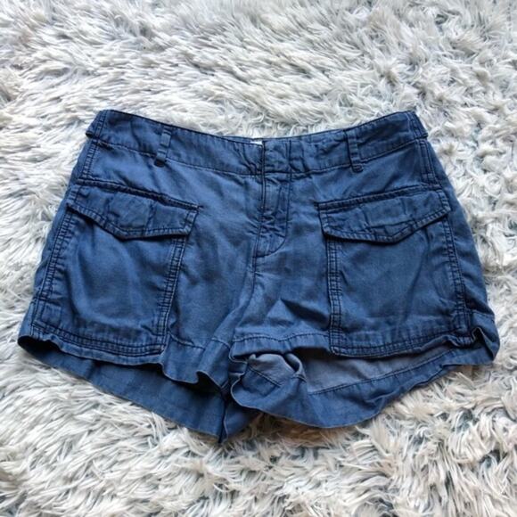 Gap Blue Chambray Lightweight Summer Shorts - Picture 3 of 6